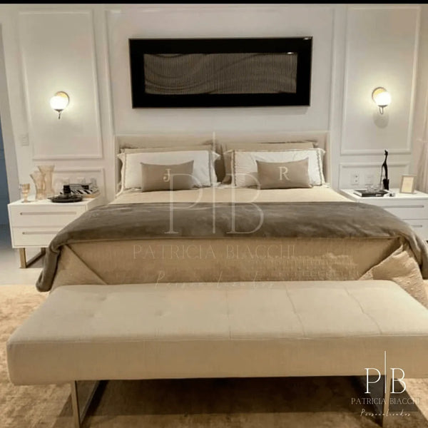 Fotografia de cliente com almofada personalizada Patricia Biacchi