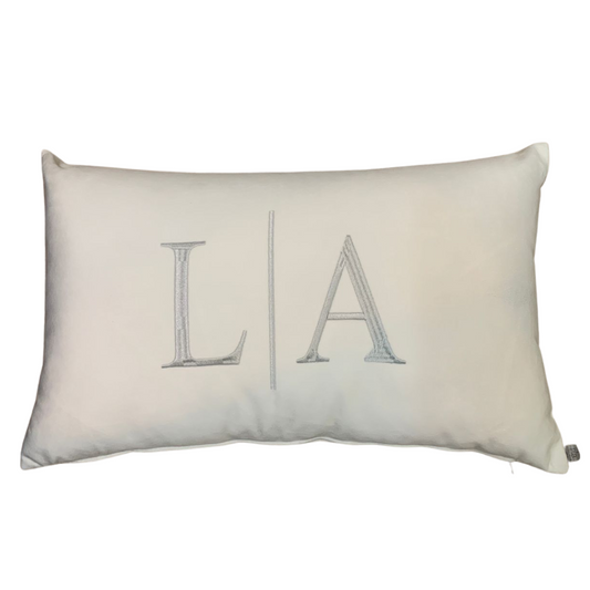 Almofada Individual com Inicial Married Veludo Branco Bordado Cinzento-Claro