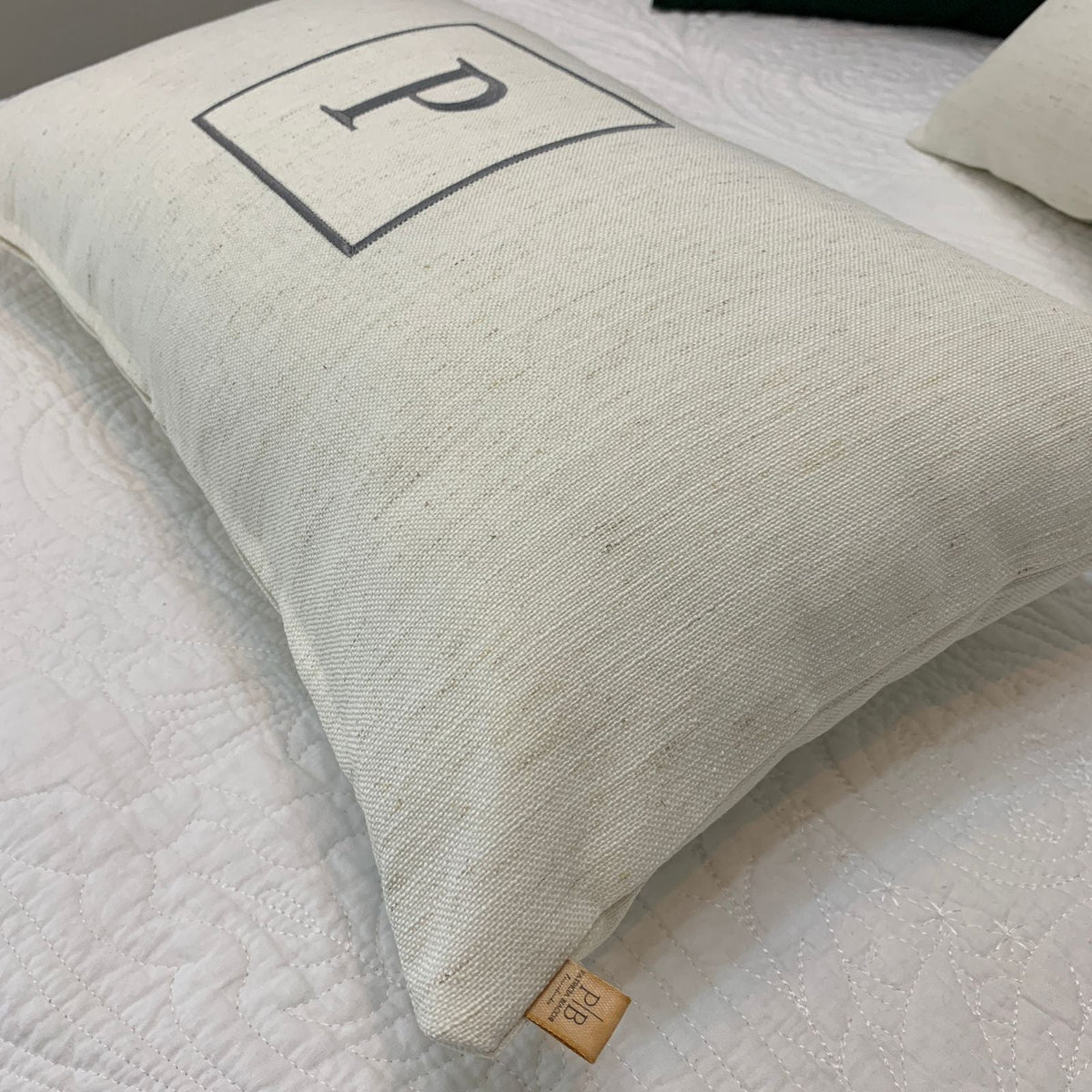 Par de Almofadas com Iniciais Square Linho Cru Bordado Cinzento